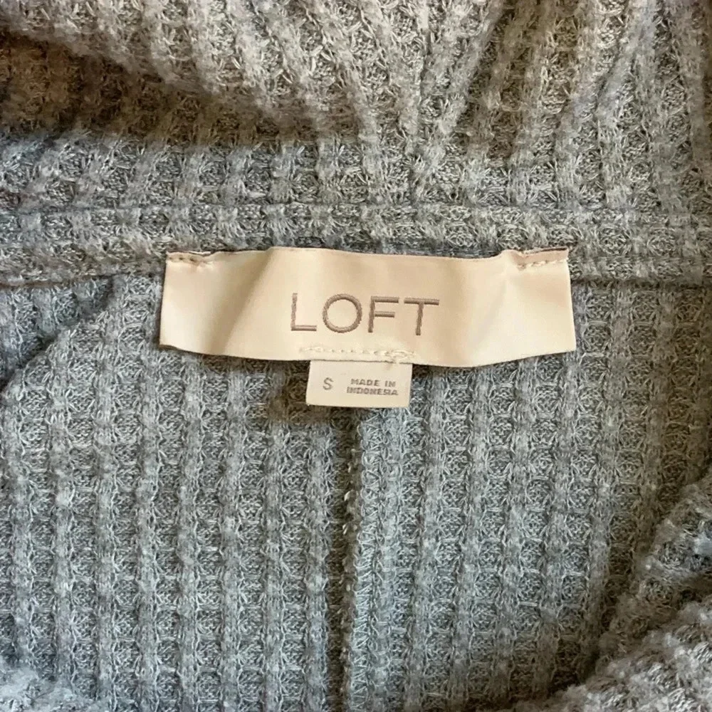 LOFT Grey Waffle Knit Oversized Pullover Tunic Sweater Cowl Neck sz S